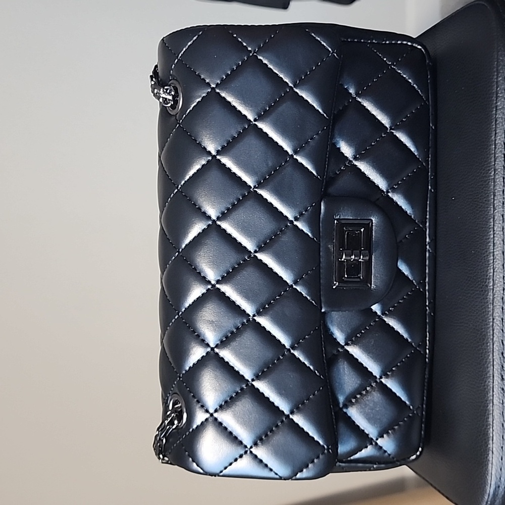 Womens Quilted Clutch bag - black